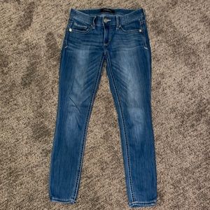 Straight leg legging stretchy jeans medium wash